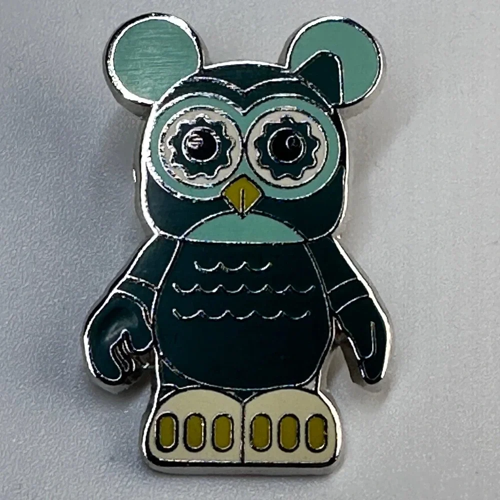 Owl Vinylmation Disney Pin Cutesters Series 1 Limited Release 2010 FANTASY Teal